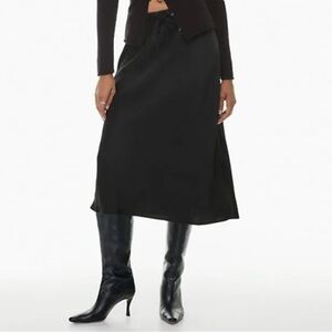 NWT Aritzia Wilfred Piano Skirt in Black